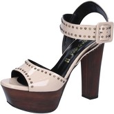 Sandales Olga Rubini sandales beige cuir verni clous BY316