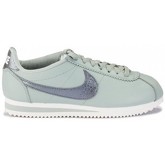 Chaussures Nike Classic Cortez Premium vert - baskets