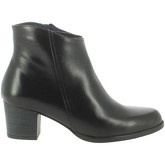 Boots Dorking 7622