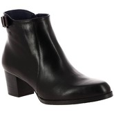 Boots Dorking 8025