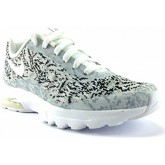 Chaussures Nike AIR MAX INVIGOR