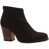 Boots Reqin's MADISSA ALCANTARA