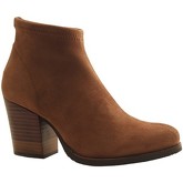 Boots Reqin's MADISSA ALCANTARA